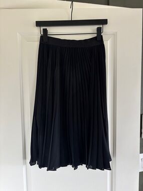 Express Midi Knee Length Pleated Black Skirt XS